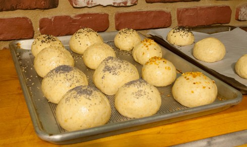 Seeded-Risen-Rolls